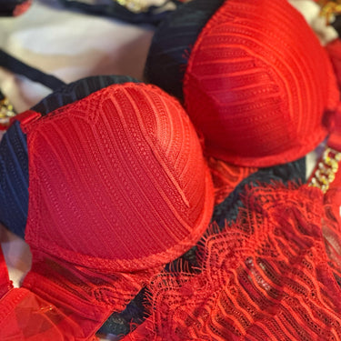 Aesthetic Gold Chain Push-Up Bra Set