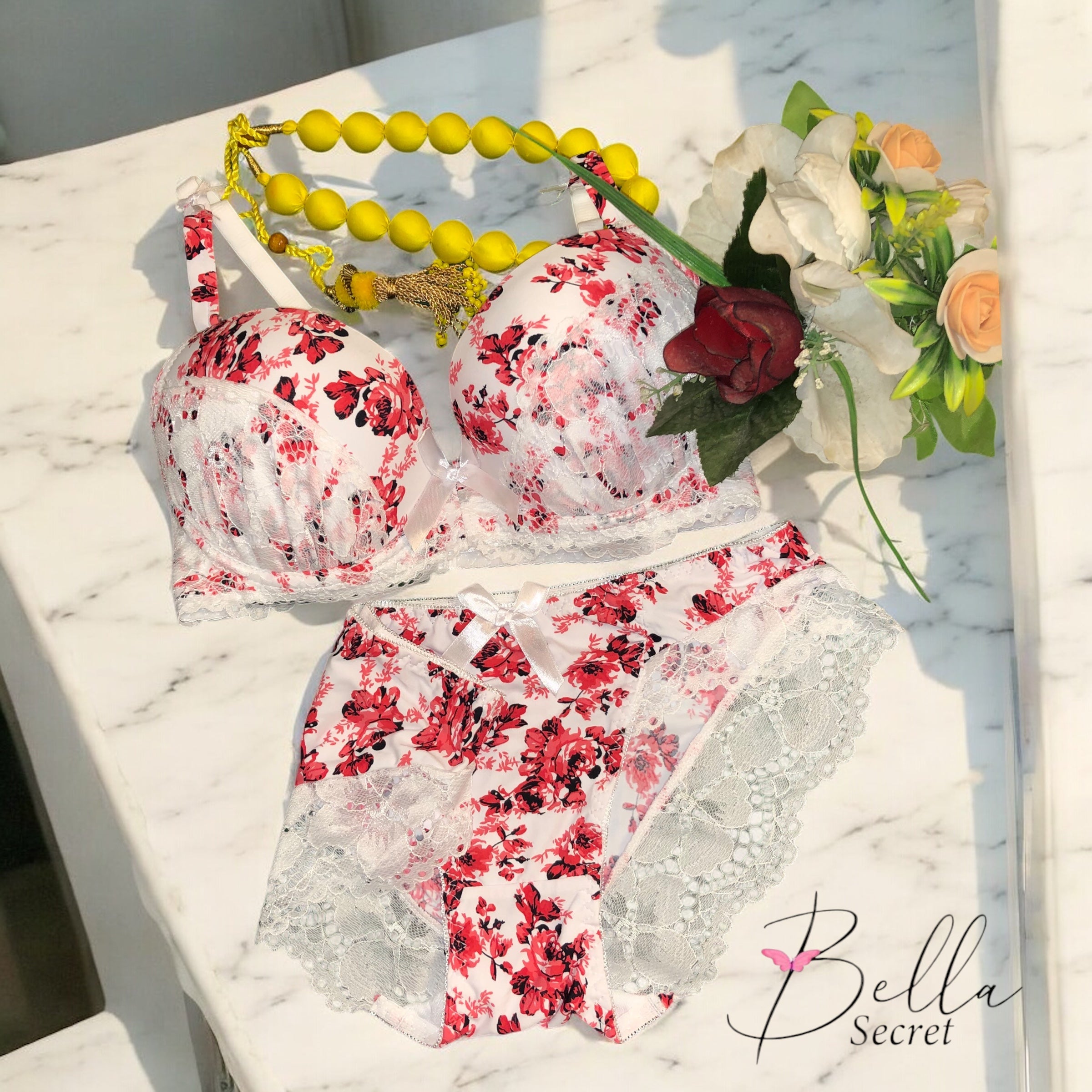 FloralWhisper Thin Pad Bra Set with Spring Blossoms