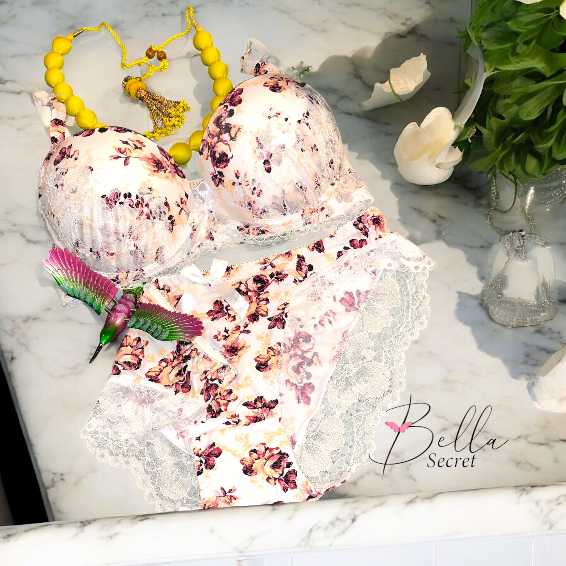 FloralWhisper Thin Pad Bra Set with Spring Blossoms